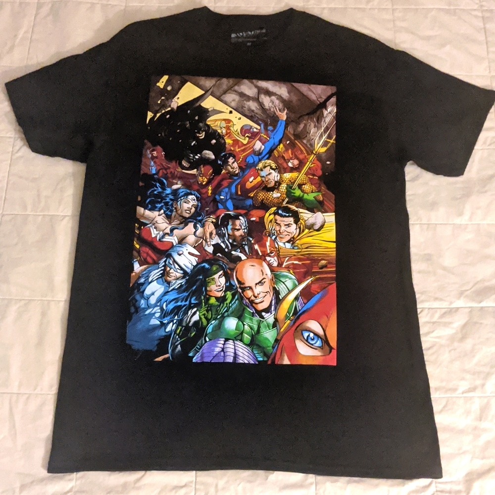 Justice League shirt - Picture 6 of 6